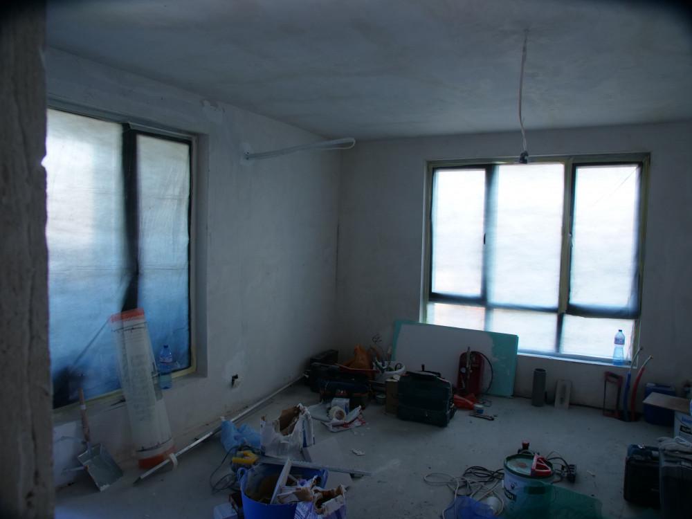 Хол - преди 4