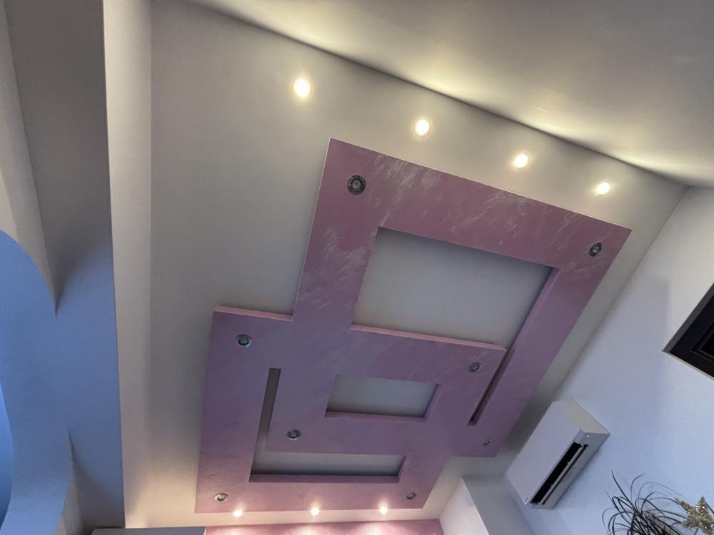 Окачен таван в хол