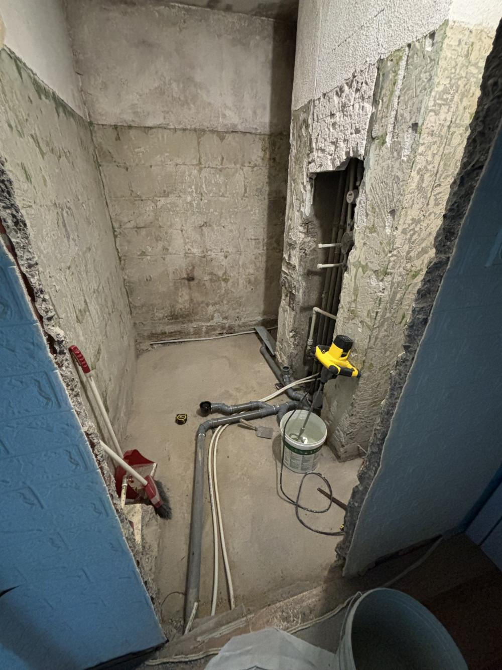 Старт на основен ремонт на баня