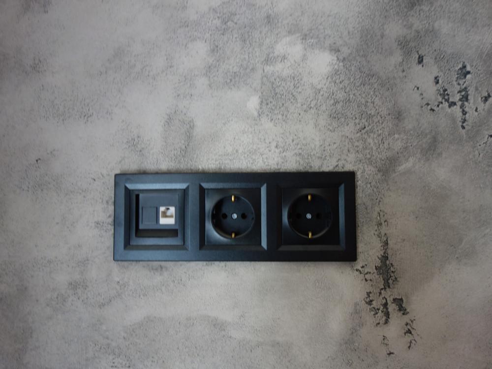 новите контакти