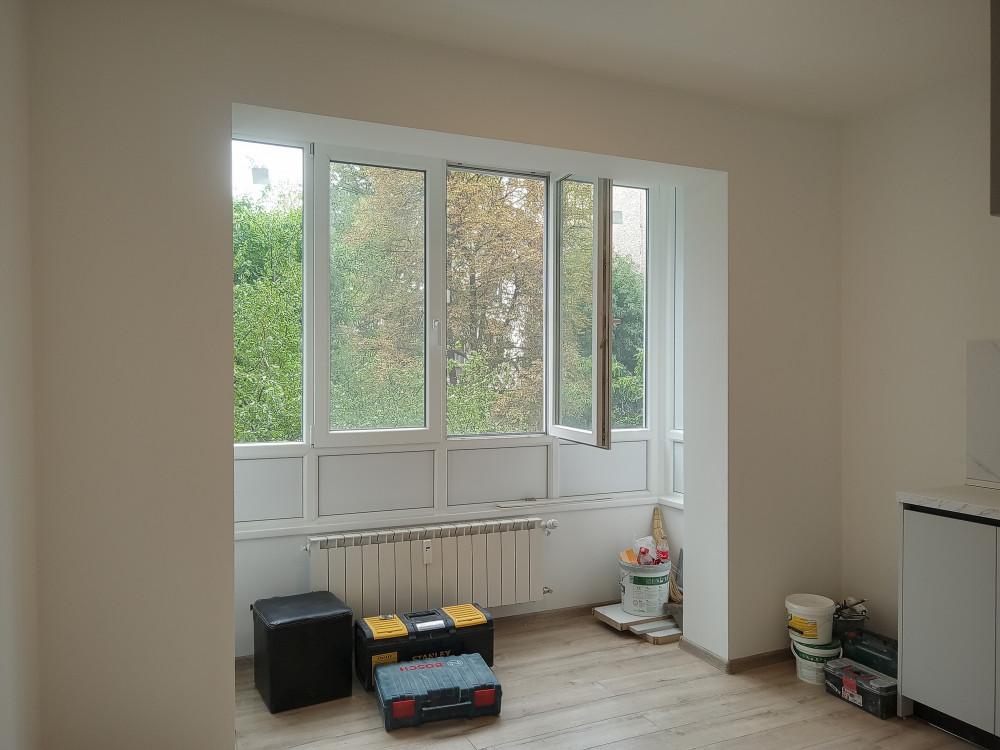 балкон - след