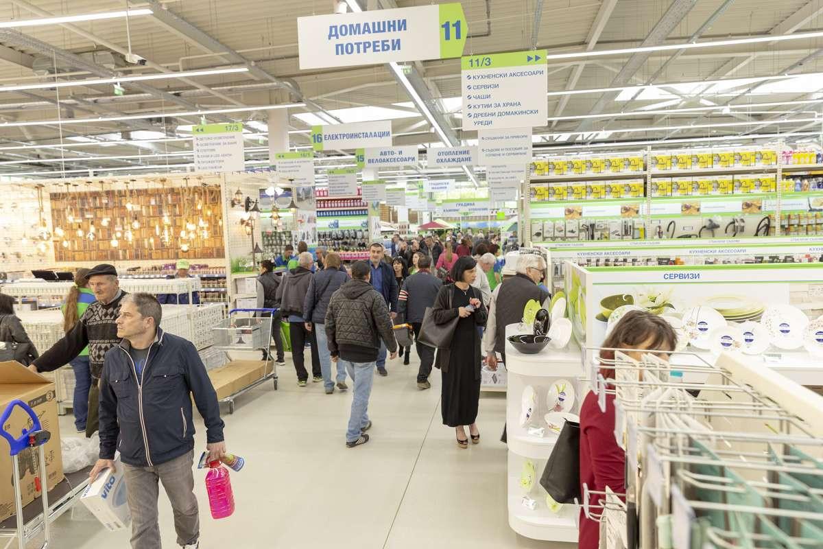 Оборудвана спортна площадка по повод откриването