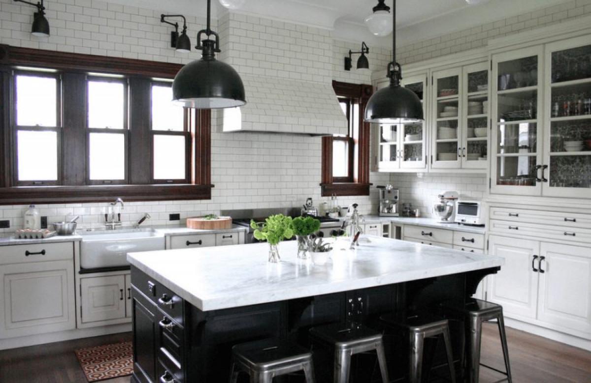 Индустриален кухненски остров