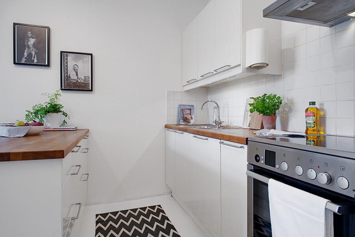 Създайте си допълнително място за съхранение в компактната кухня
