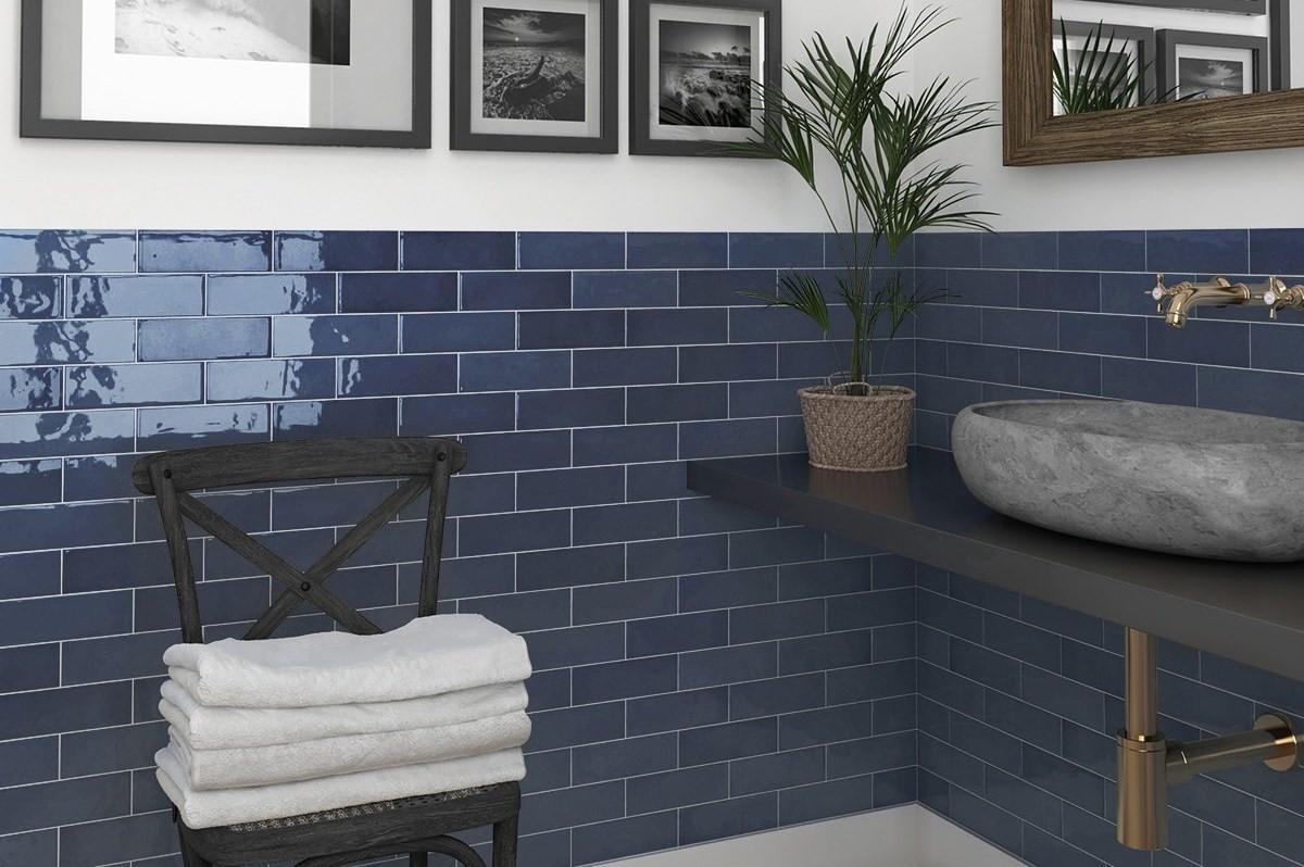 Боядисване на стената в два тона