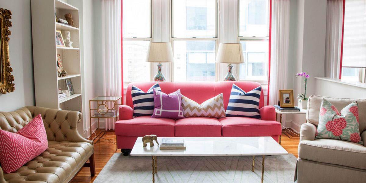 Дневна с розови акценти