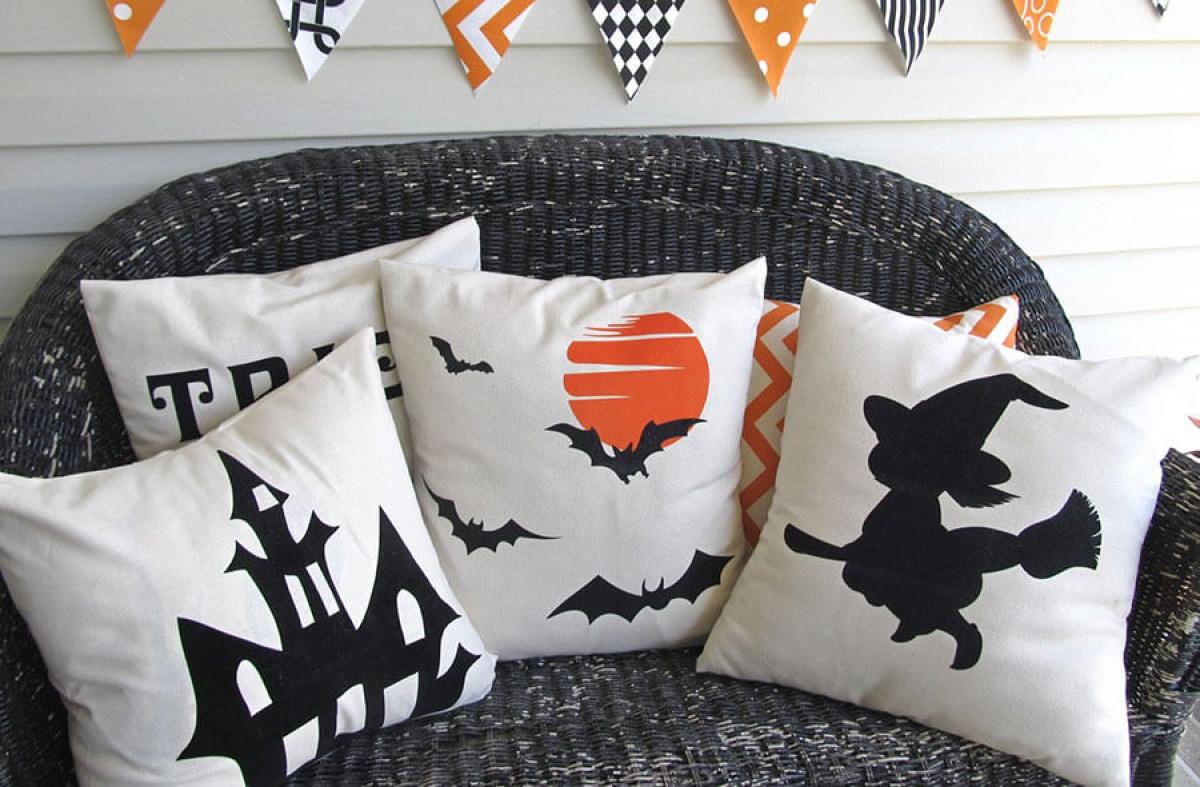 Страховити, но удобни декоративни възглавнички за люлката на двора