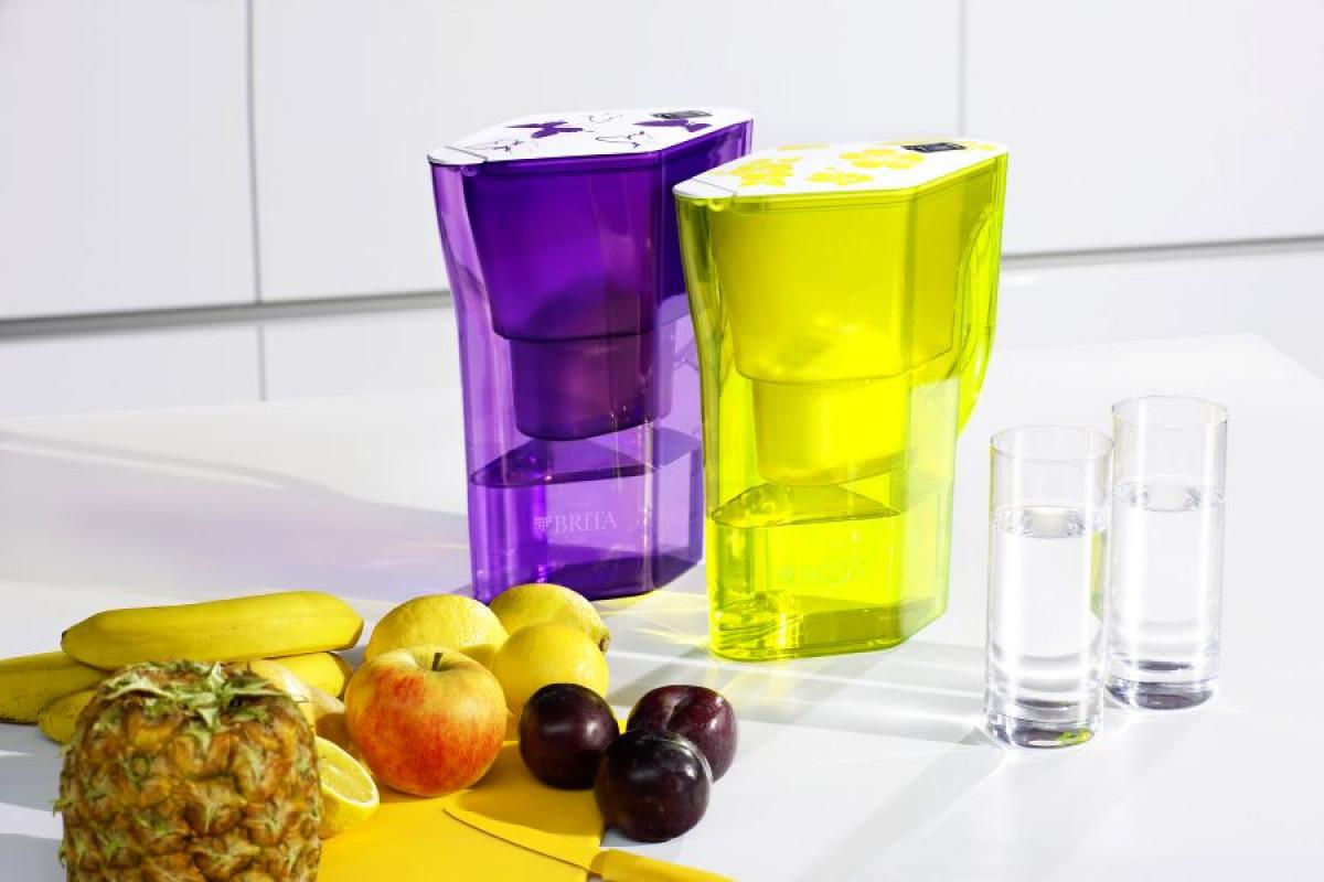 Доставете си чиста вода с лилава филтрираща кана!