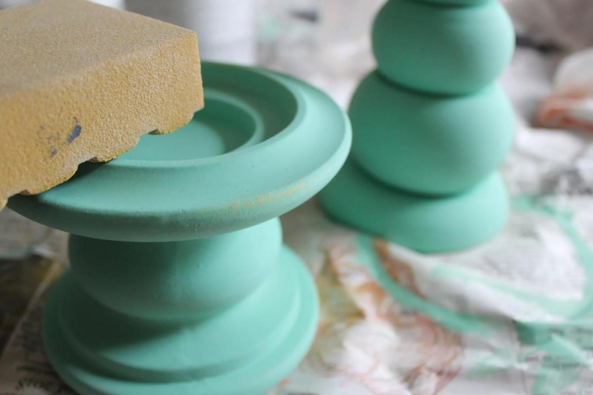 Стъпка 5: Използвайте шлифовъчен блок, за да изгладите ръбовете