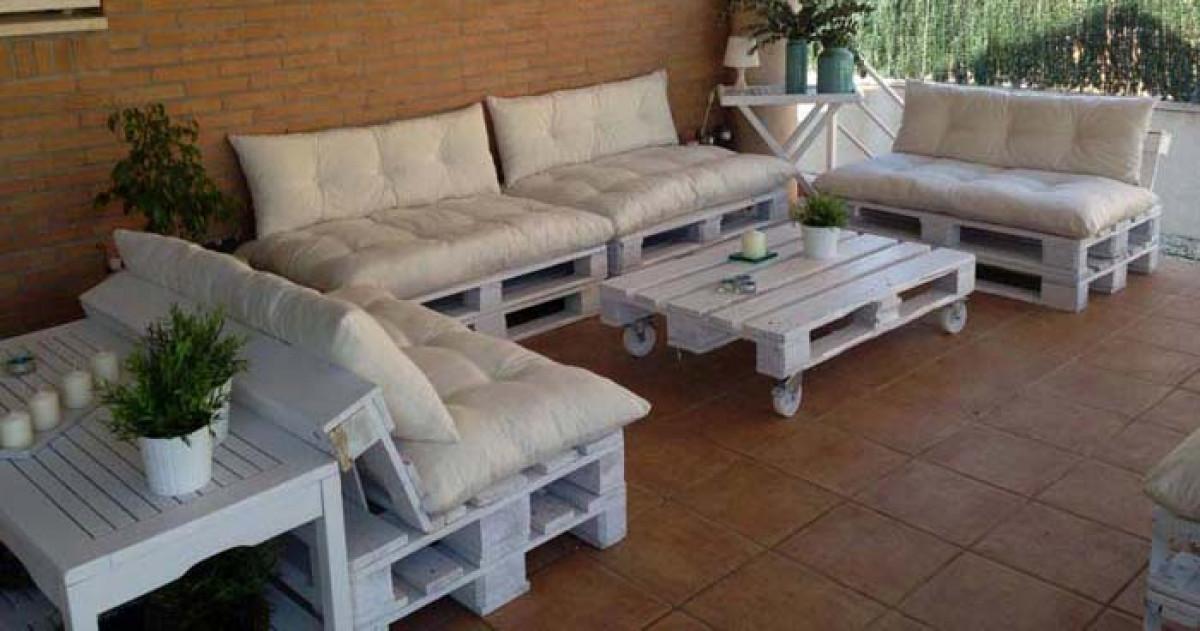 Сет от палети за балкона или верандата