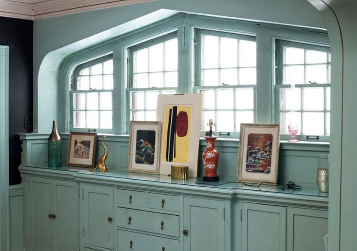 Началото на 20 век е скрило своето очарование във вградения бюфет