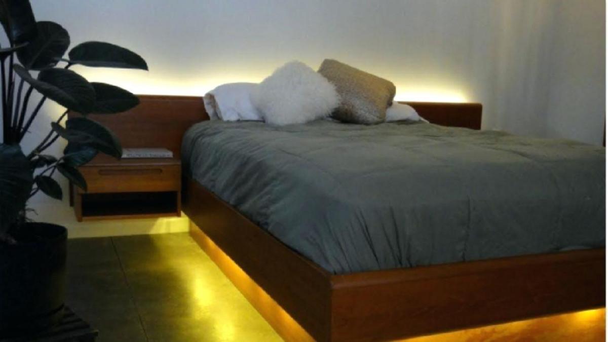 Светлина от леглото