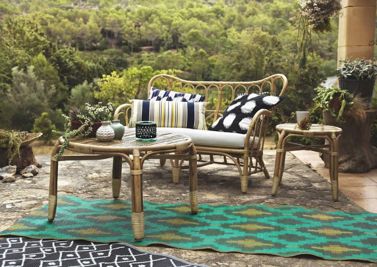 Ратанови градински мебели