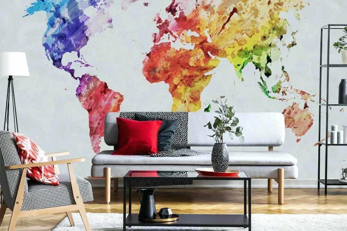 Нарисувана карта на света върху стената