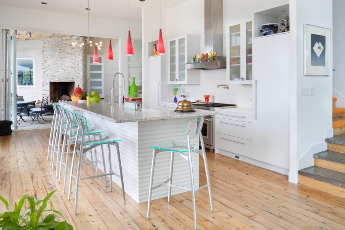 Подберете дребни, но ефектни декорации в ярки цветове