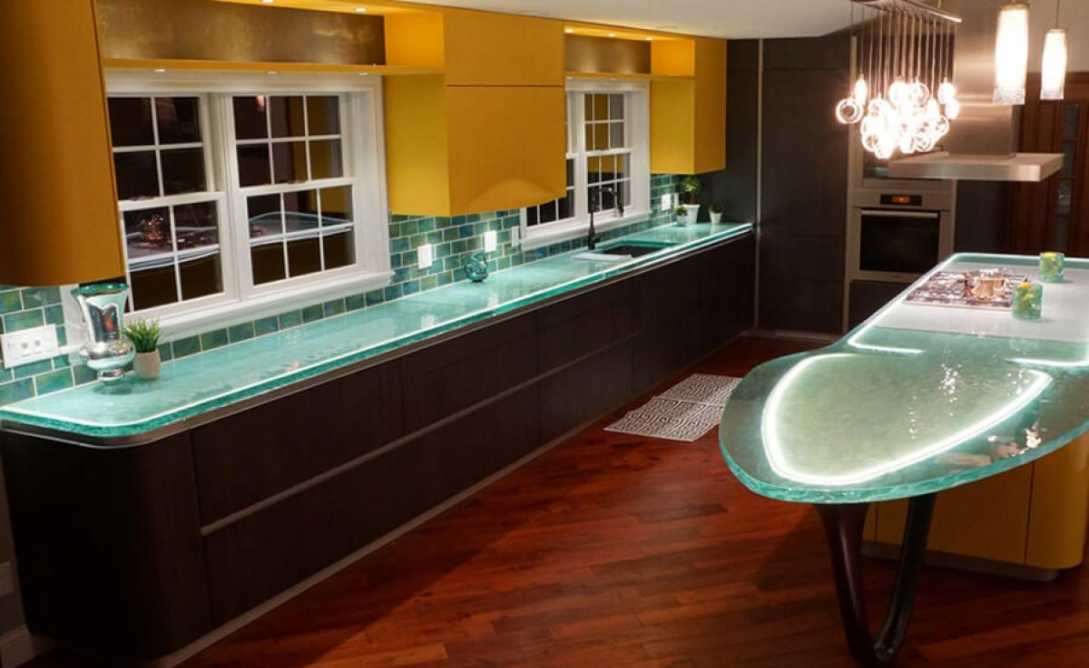 Сътворете оригинална кухня със стъклен плот