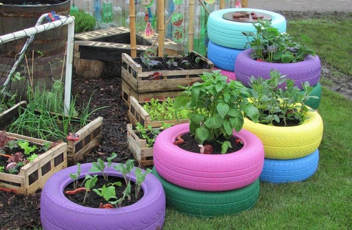 Класически цветарници в ярки и инригуващи нюанси