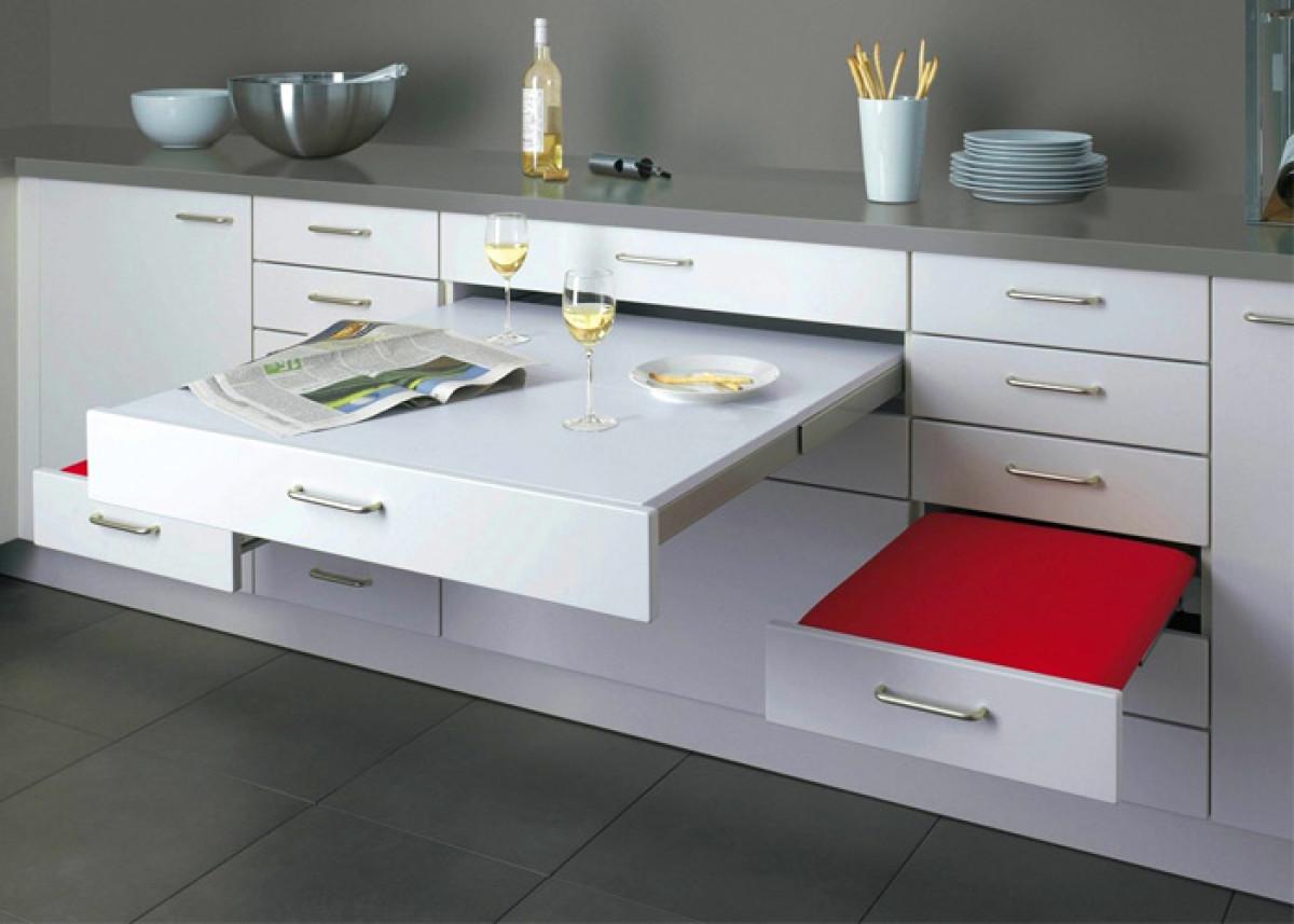 Тайни маси - удоволствие и практичност