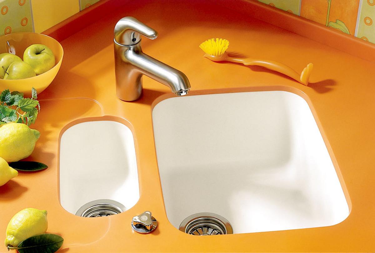 Как се изработват кварцовите кухненски плотове