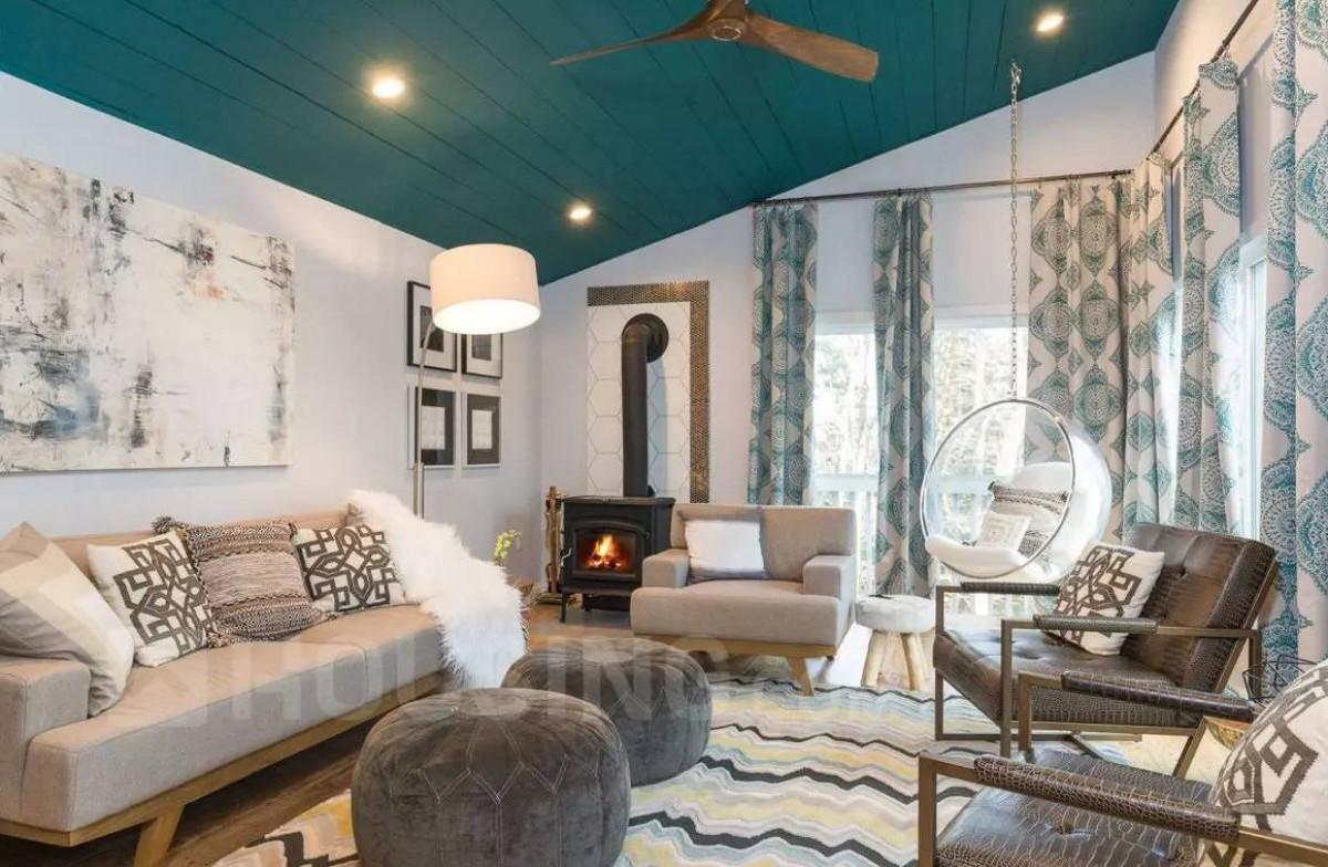 Таванът като акцент в дневната