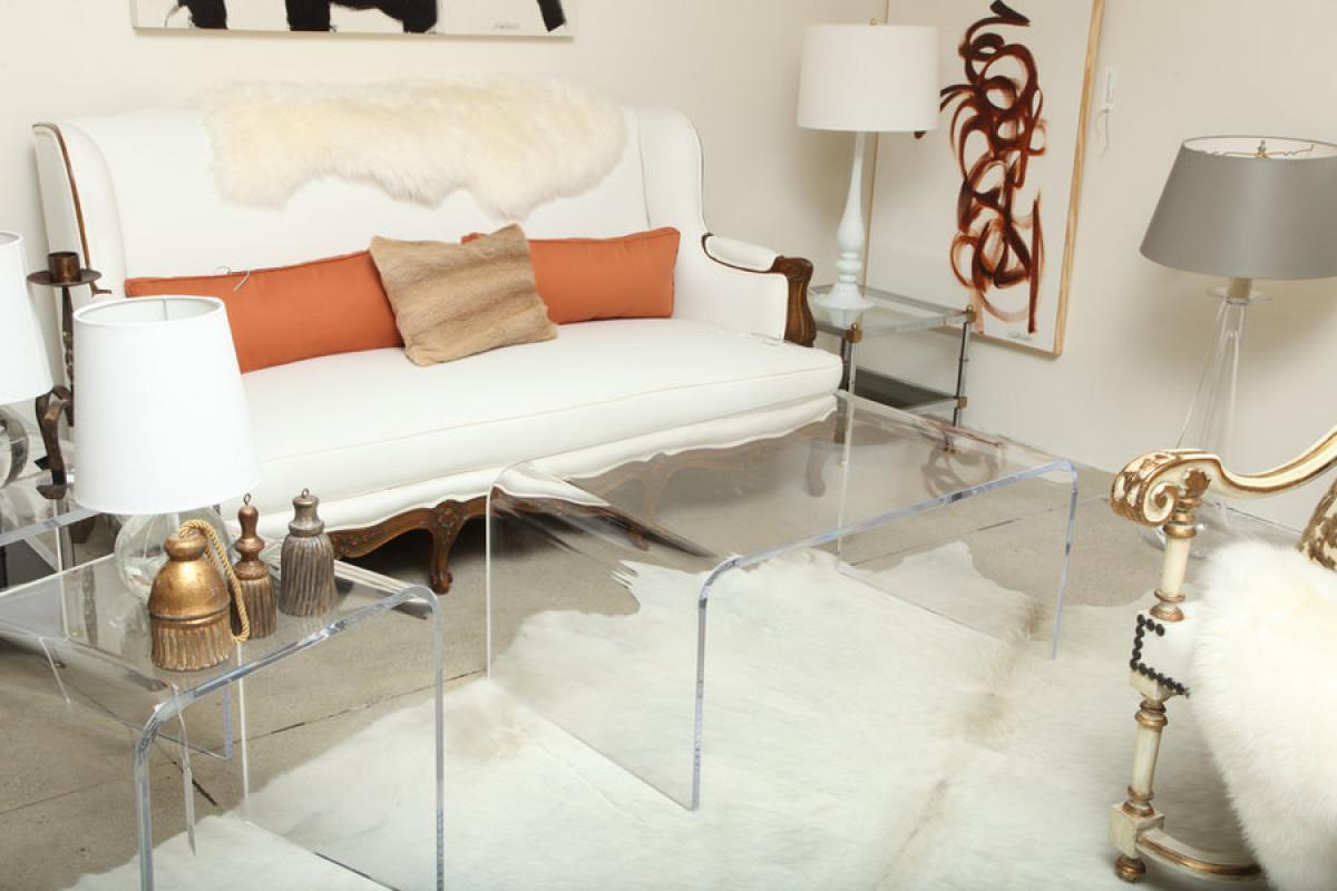 Стъкло и акрил в дневната?