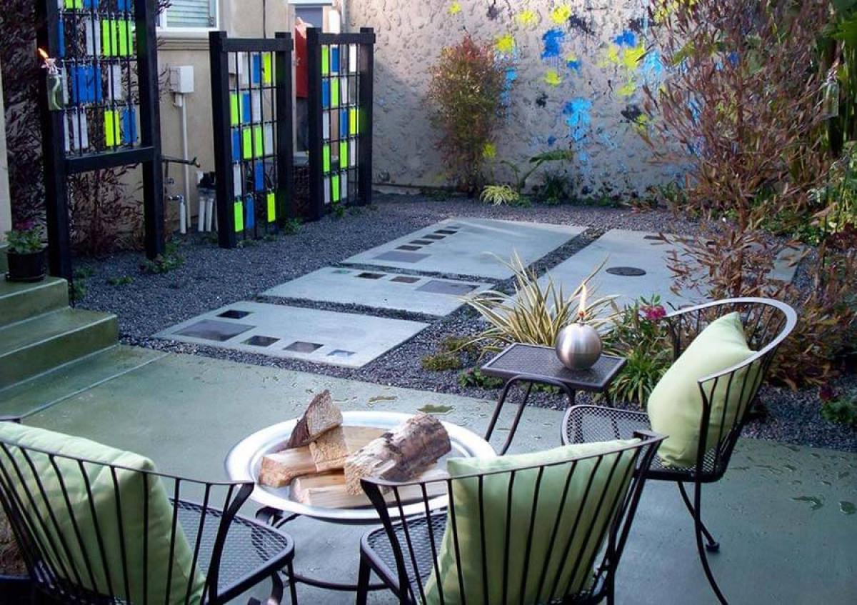 След: Изберете сгъваеми мебели и малко декорации