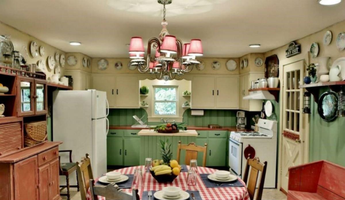 Разнородни елементи, съчетаващи се по неповторим начин