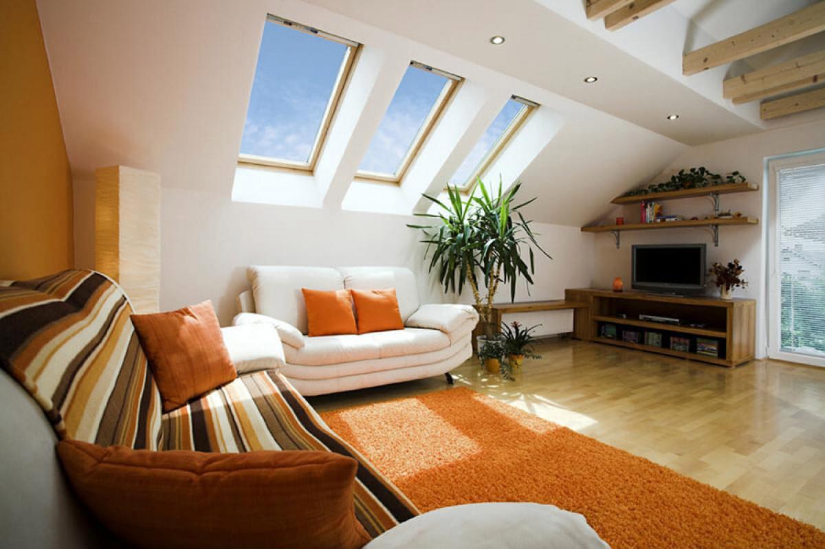 Идеалният домашен уют получаваме с дневна на тавана