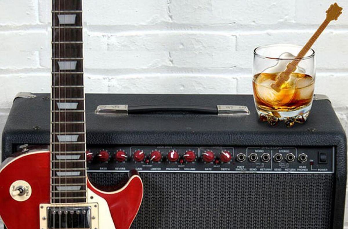 Уиски с лед и рокендрол