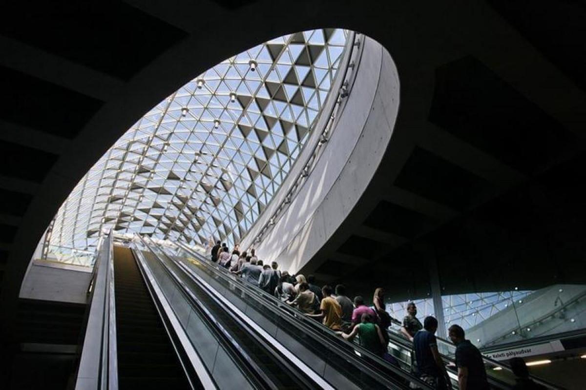 Линия 4 - дългият и противоречив път до реализацията