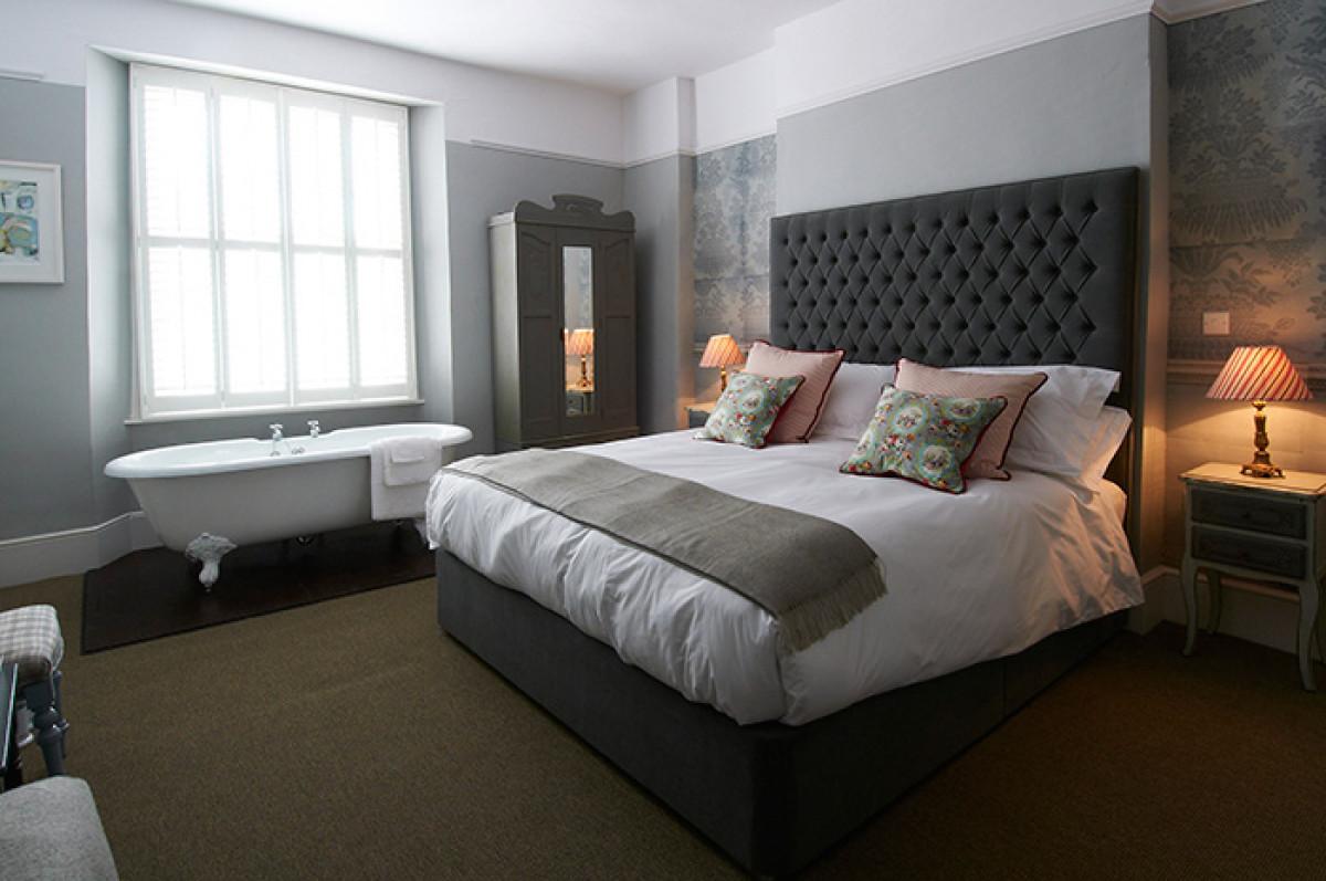 Вана в спалнята - защо не?