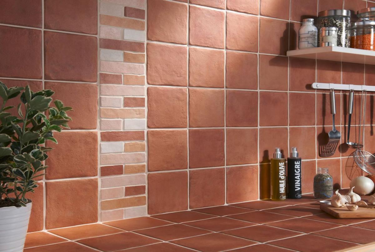 Кухня стил „Прованс“ – неизбежно изисква керамика