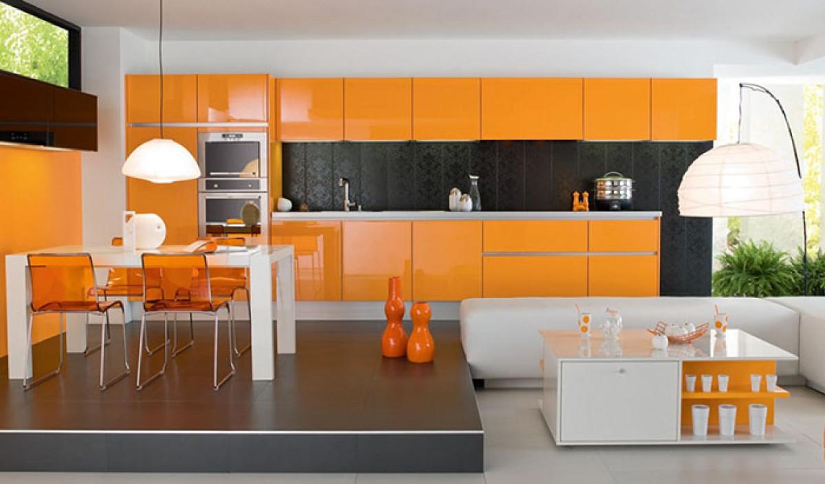 Кухня в пъстри цветове