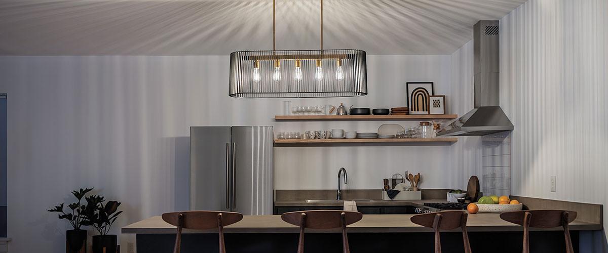 Линейно разположени лампи над плота - лесно и просто правило