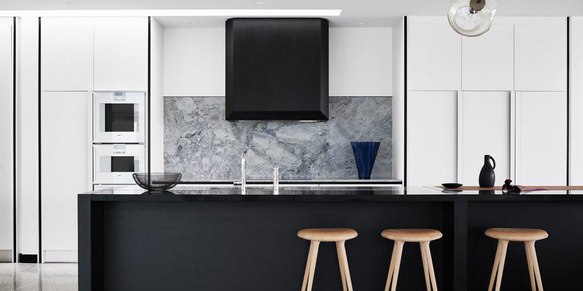 Контраст и игра на сенки в кухнята