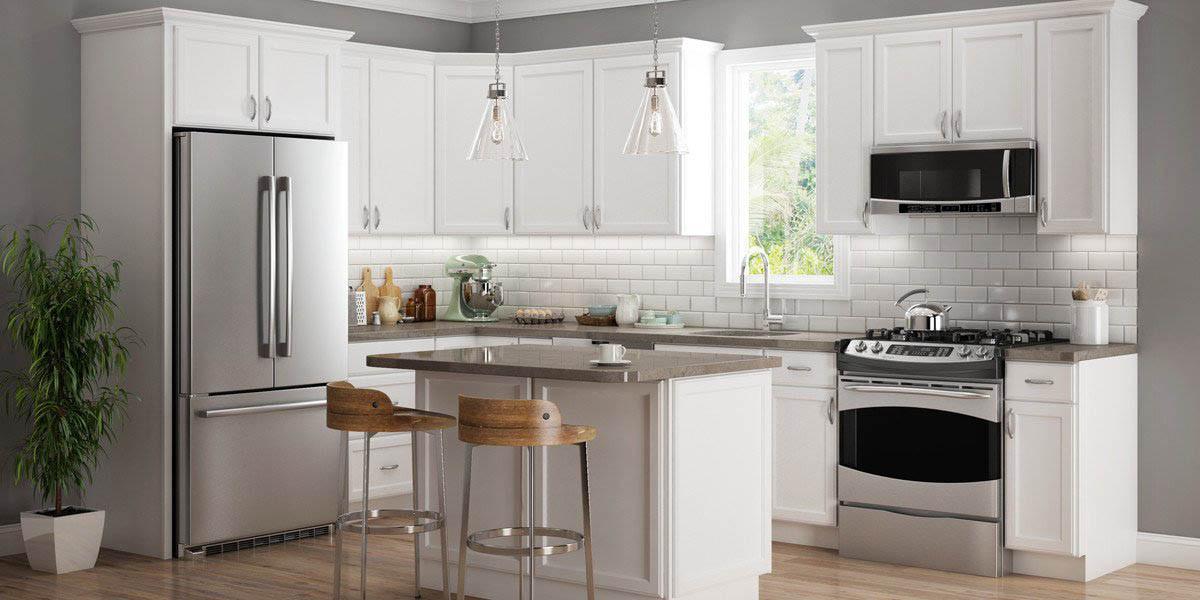 Елегантна сиво-бяла кухня