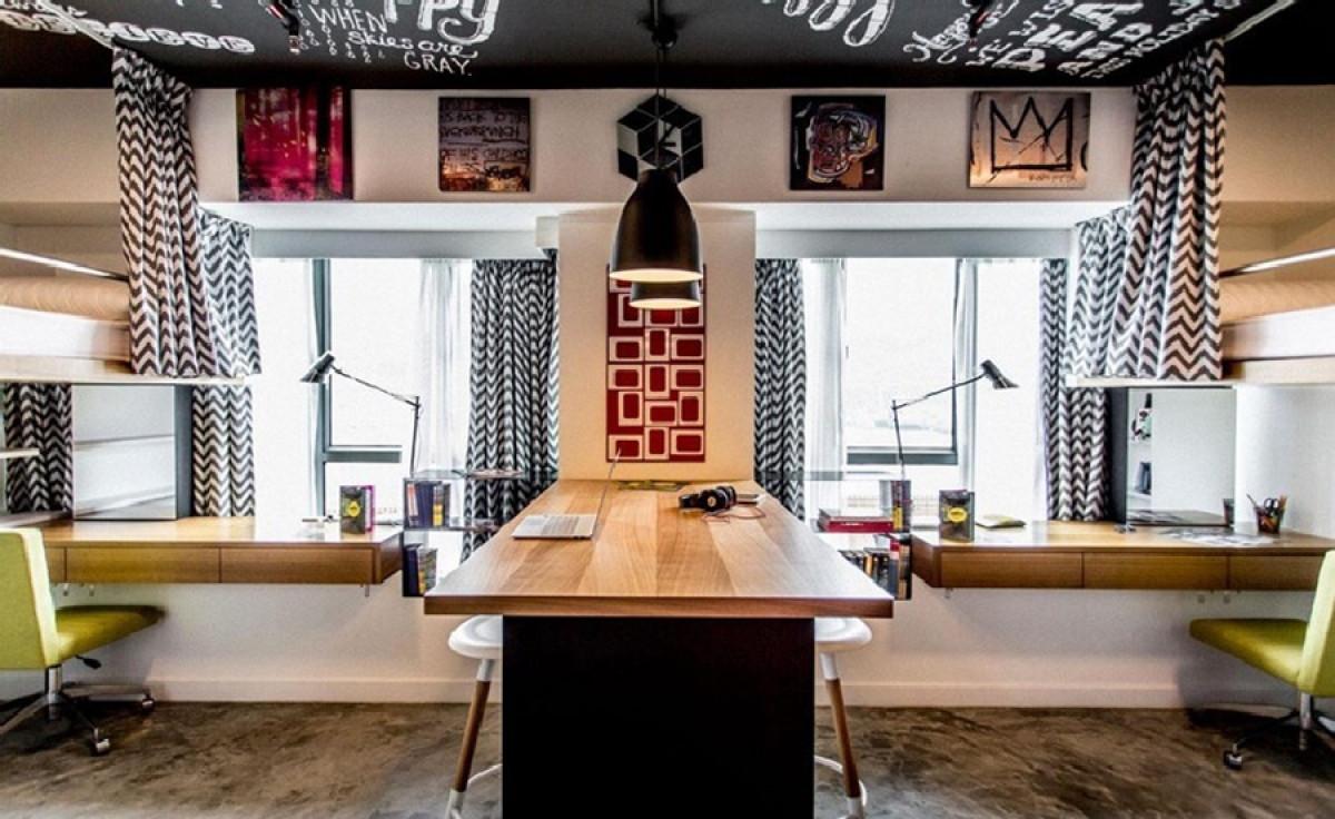 Споделена трапезария в центъра на стаята