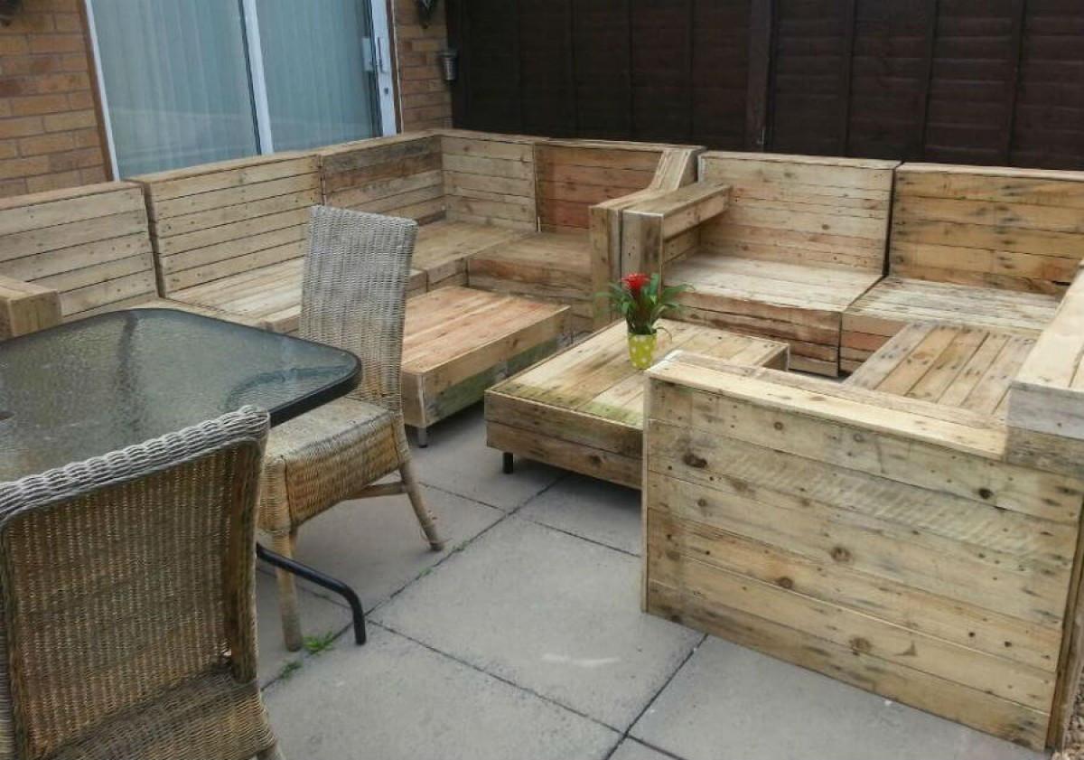 Голяма градинска мебел