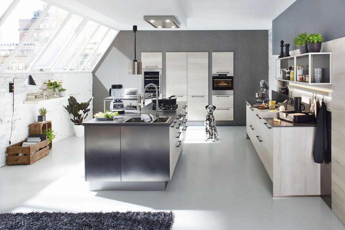 Акцентирайте със стил на тъмните нюанси