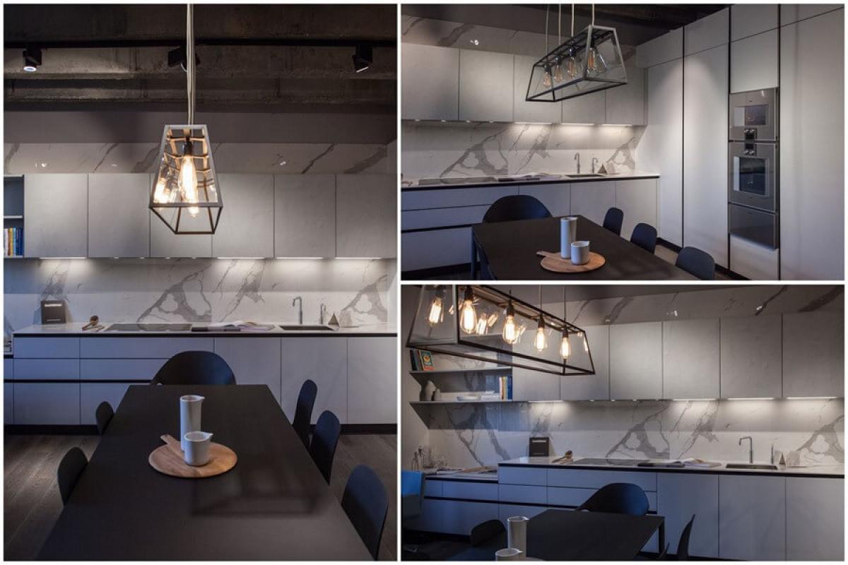 Аристократично синьо