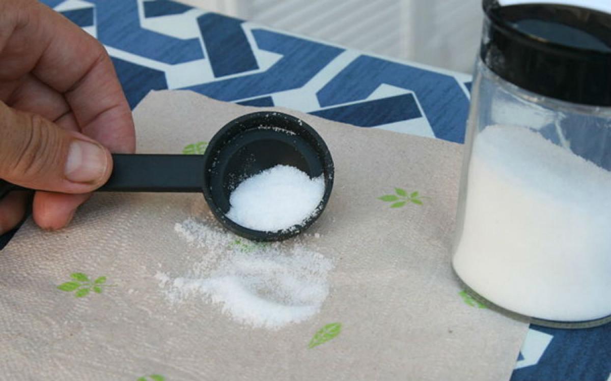 Какво ви е нужно за почистване на ютия в домашни условия