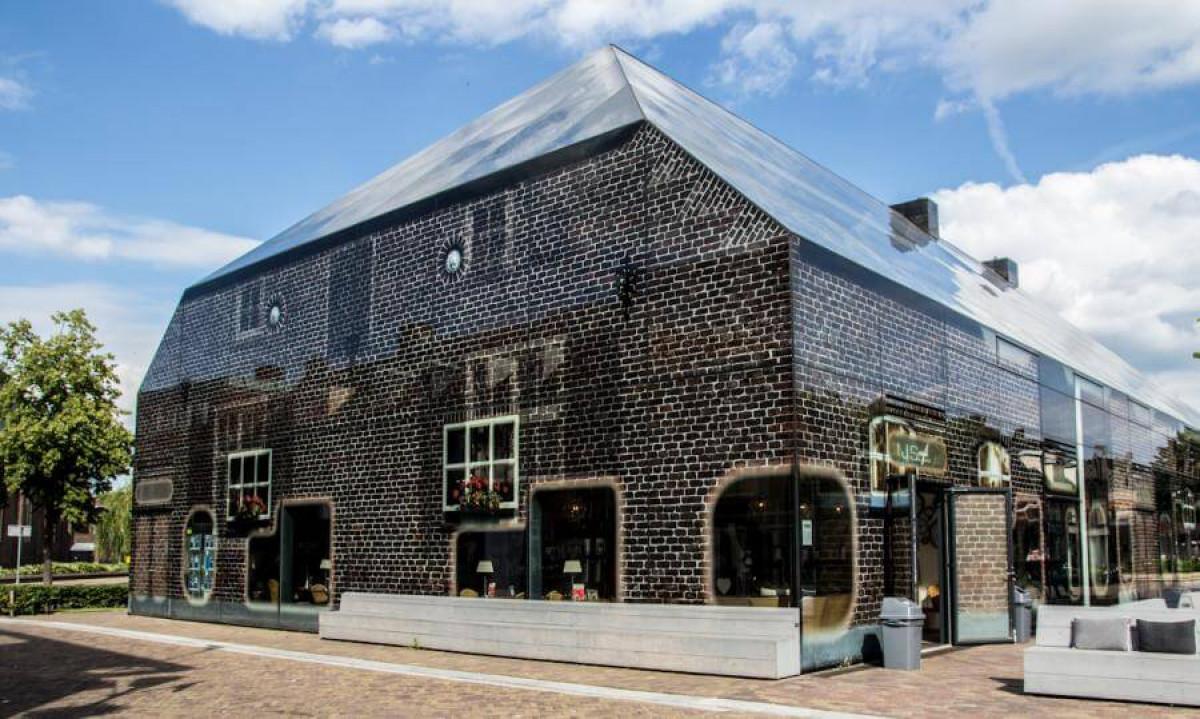 Стъклен комплекс в Холандия