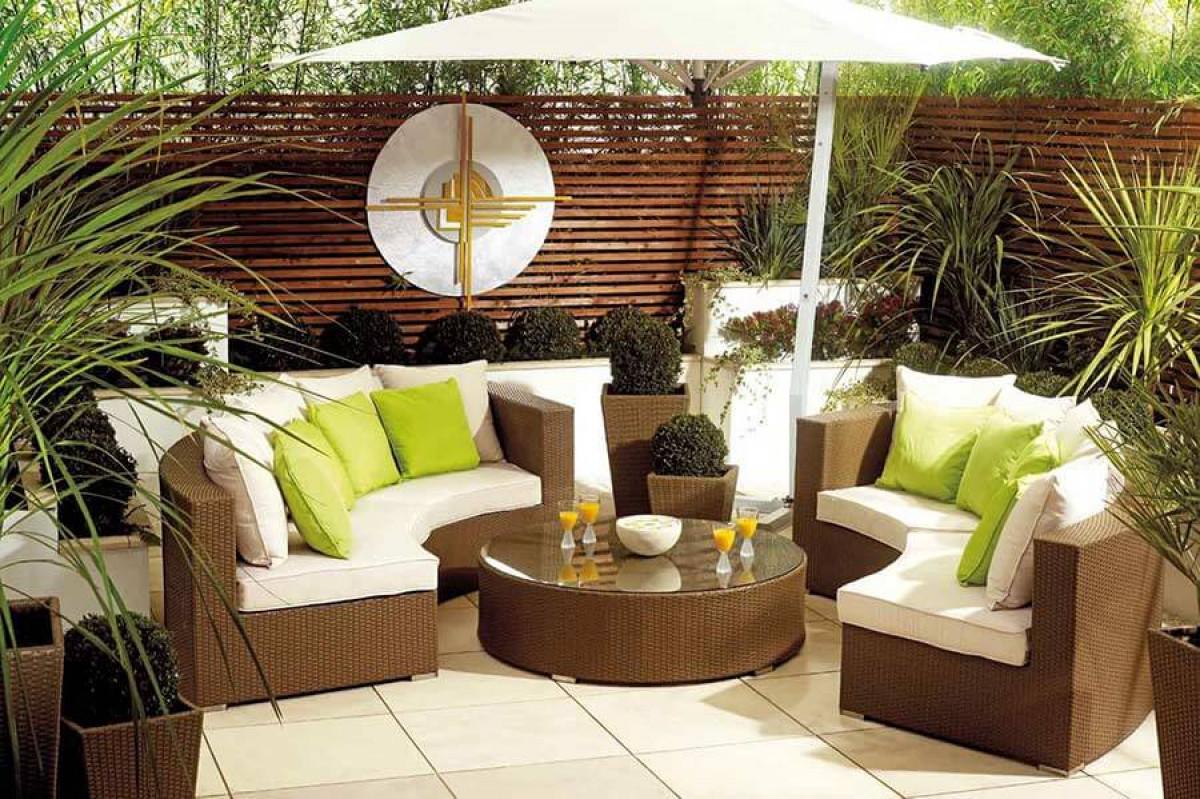 Обзавеждане за градината от дълготраен петан