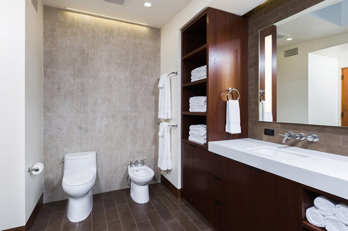 Съществува ли обаче алтернатива на класическите мебели от масив?