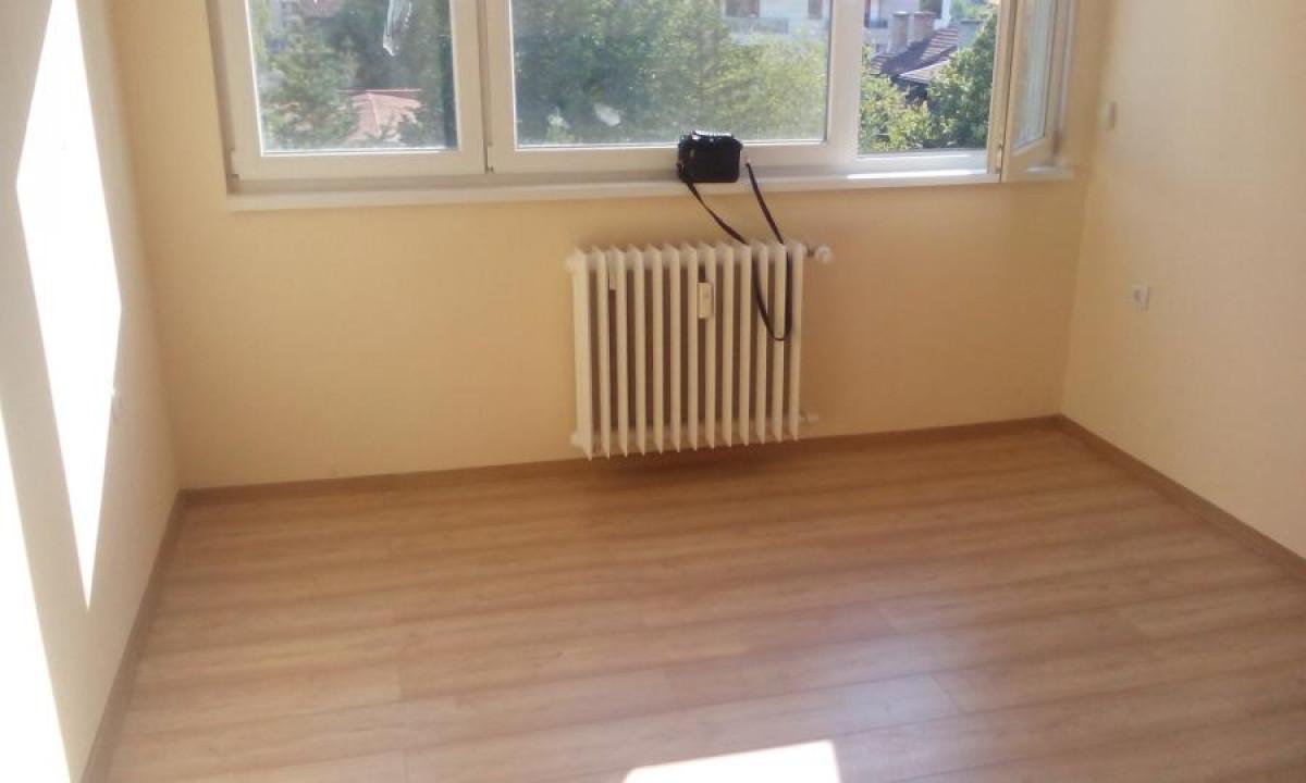 Апартамент ж.к.Изток