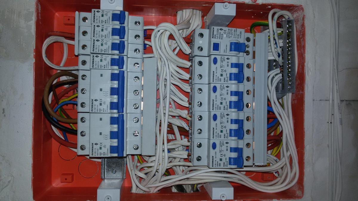 Трифазно табло