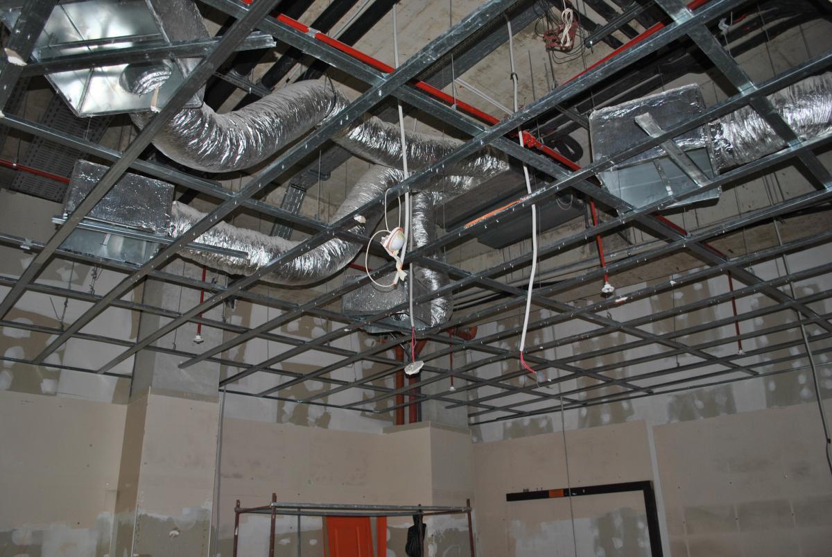 Ремонт на магазина в Мол Варна