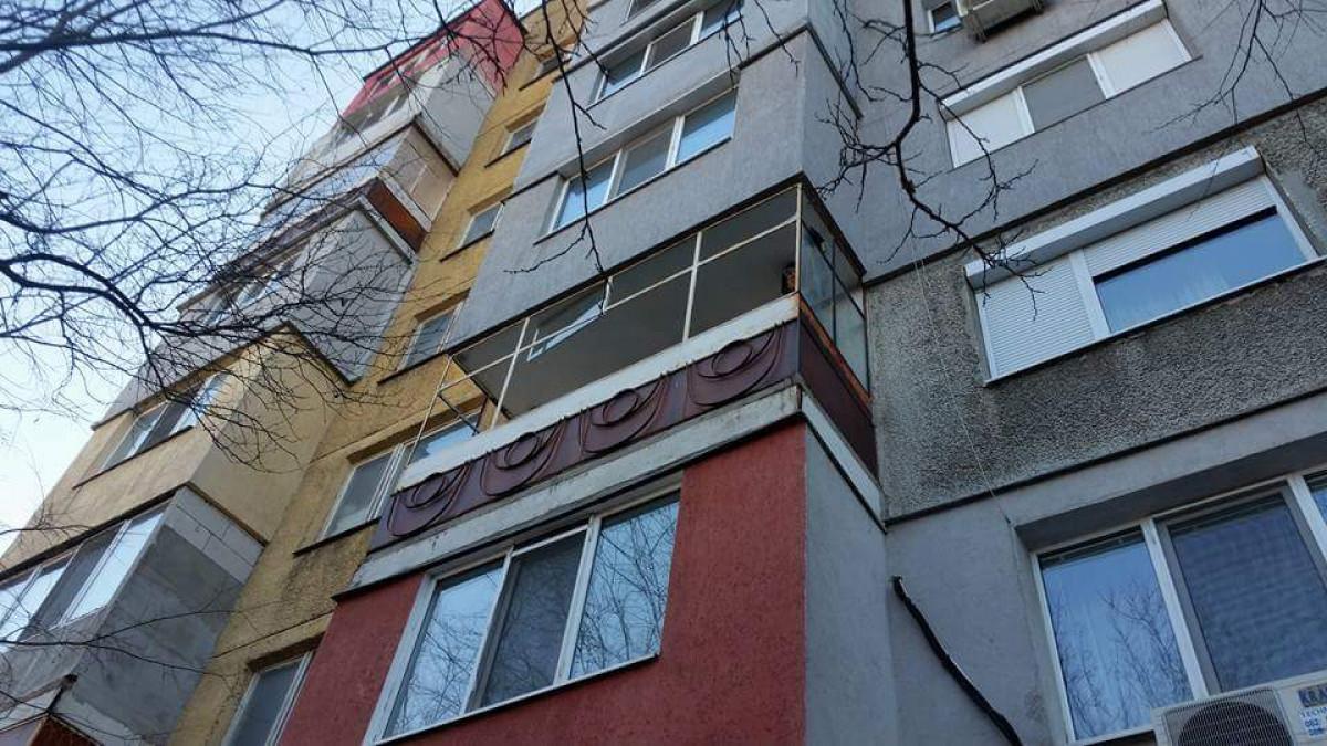 Остъкляване на тераса