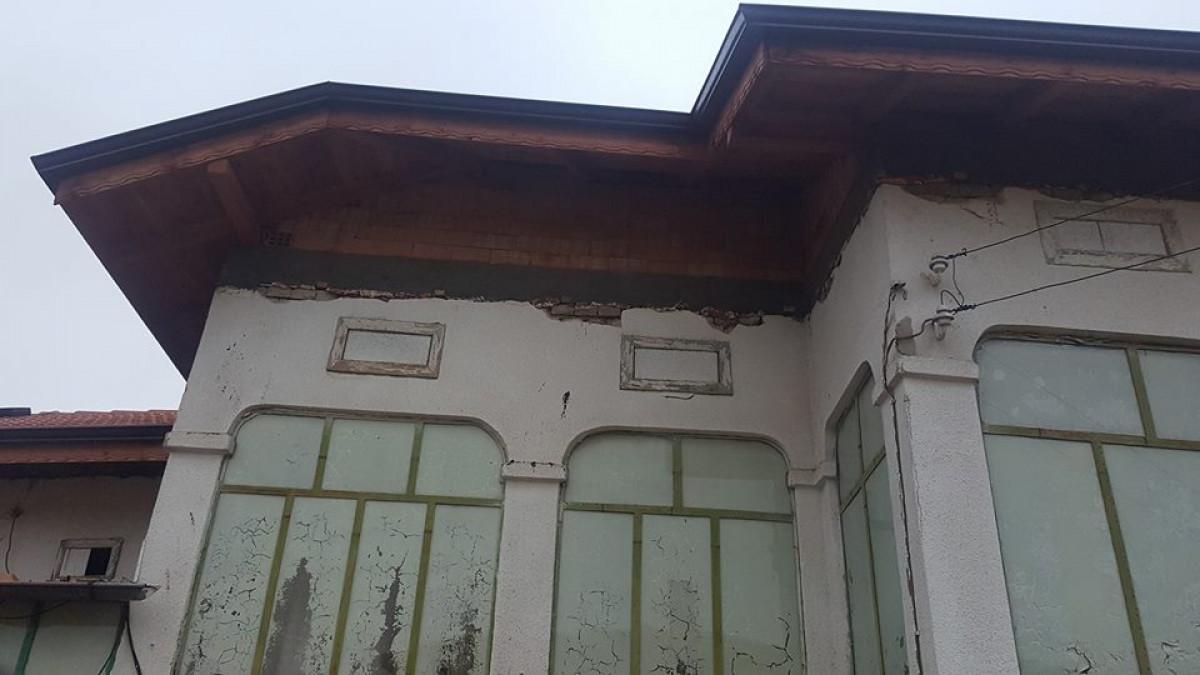 професионално изграждане на покриви и доставка на арт безшевни улуци халета къщи