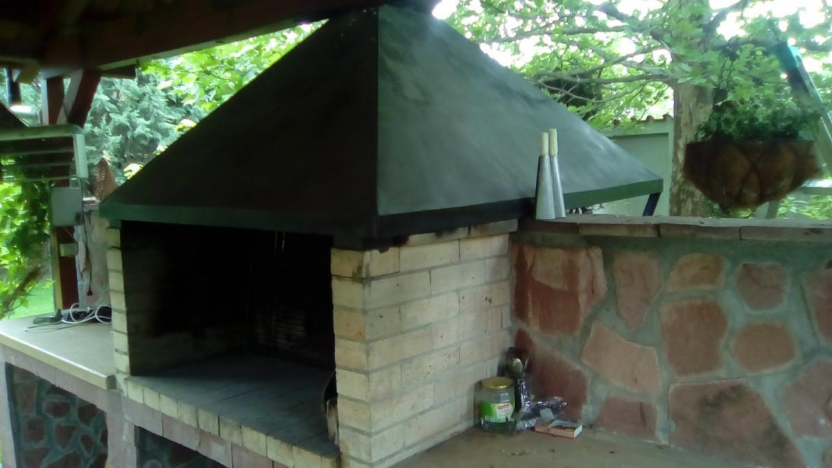 Проблемни барбекю и пещ обединени в общ комин